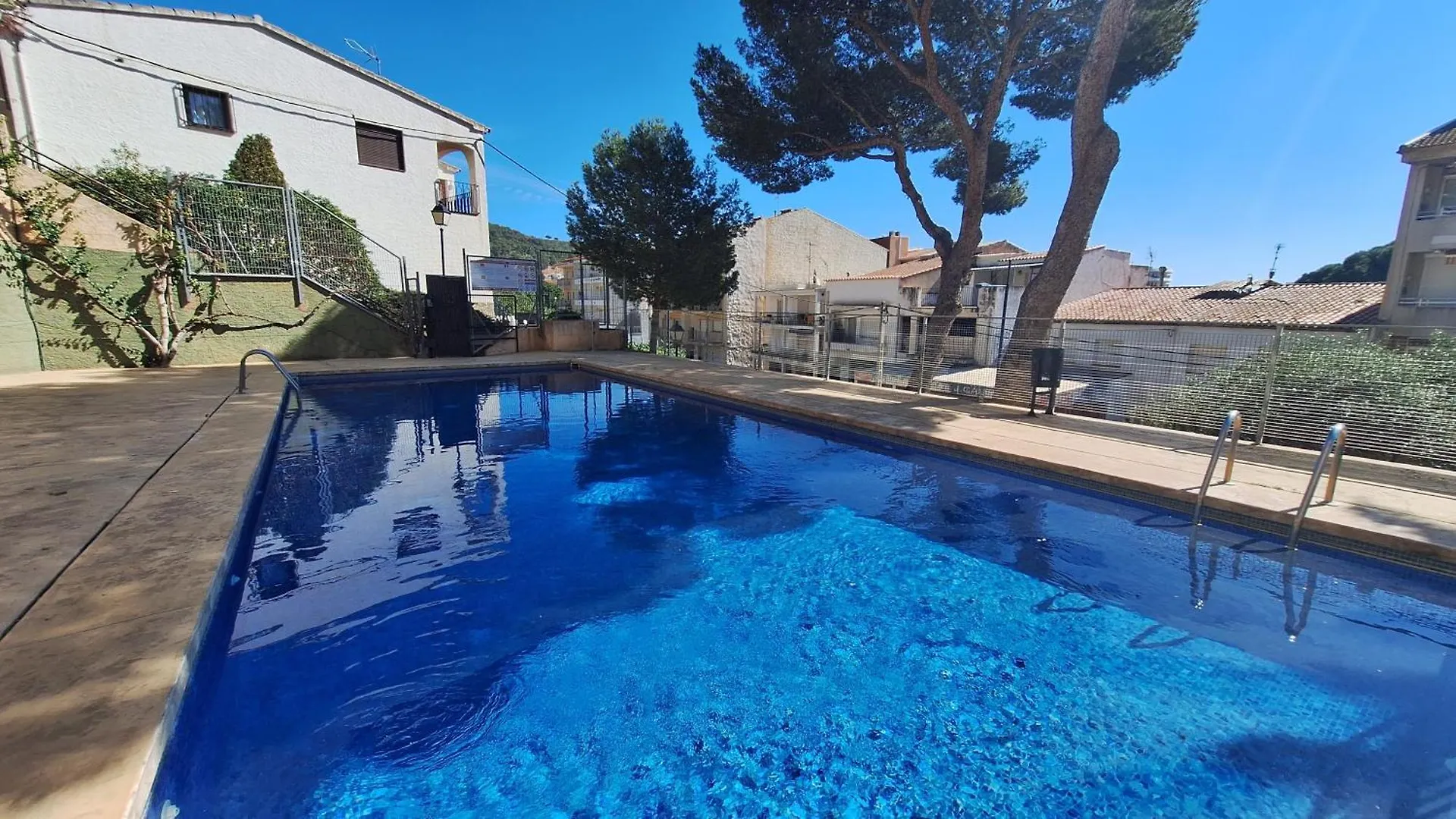 La Font Lovely Apartment Lestartit 400 Meter From The Beach L'Estartit