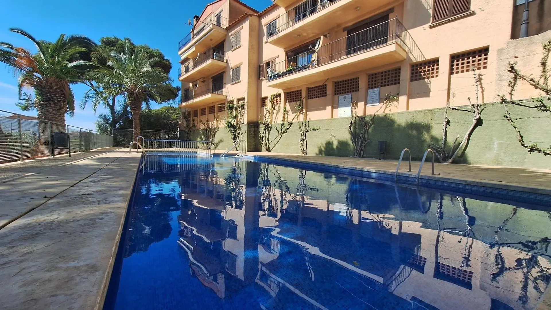 La Font Lovely Apartment Lestartit 400 Meter From The Beach L'Estartit